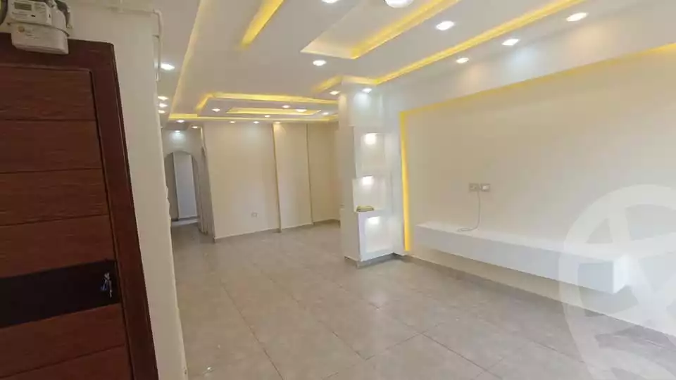https://aqarmap.com.eg/ar/listing/4122378-for-rent-alexandria-moharram-bey-erfan-st