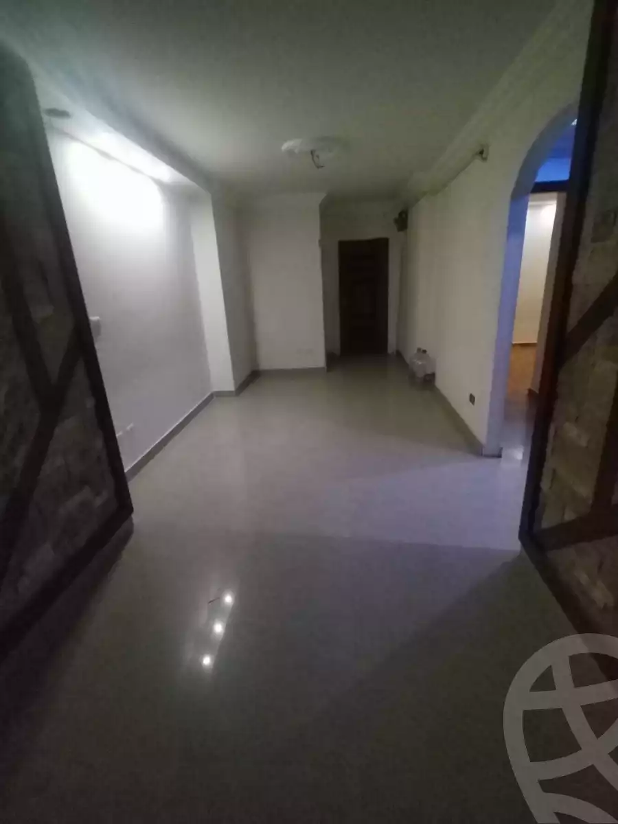 https://aqarmap.com.eg/en/listing/4127649-for-rent-alexandria-cleopatra-khaleel-el-bendary-st
