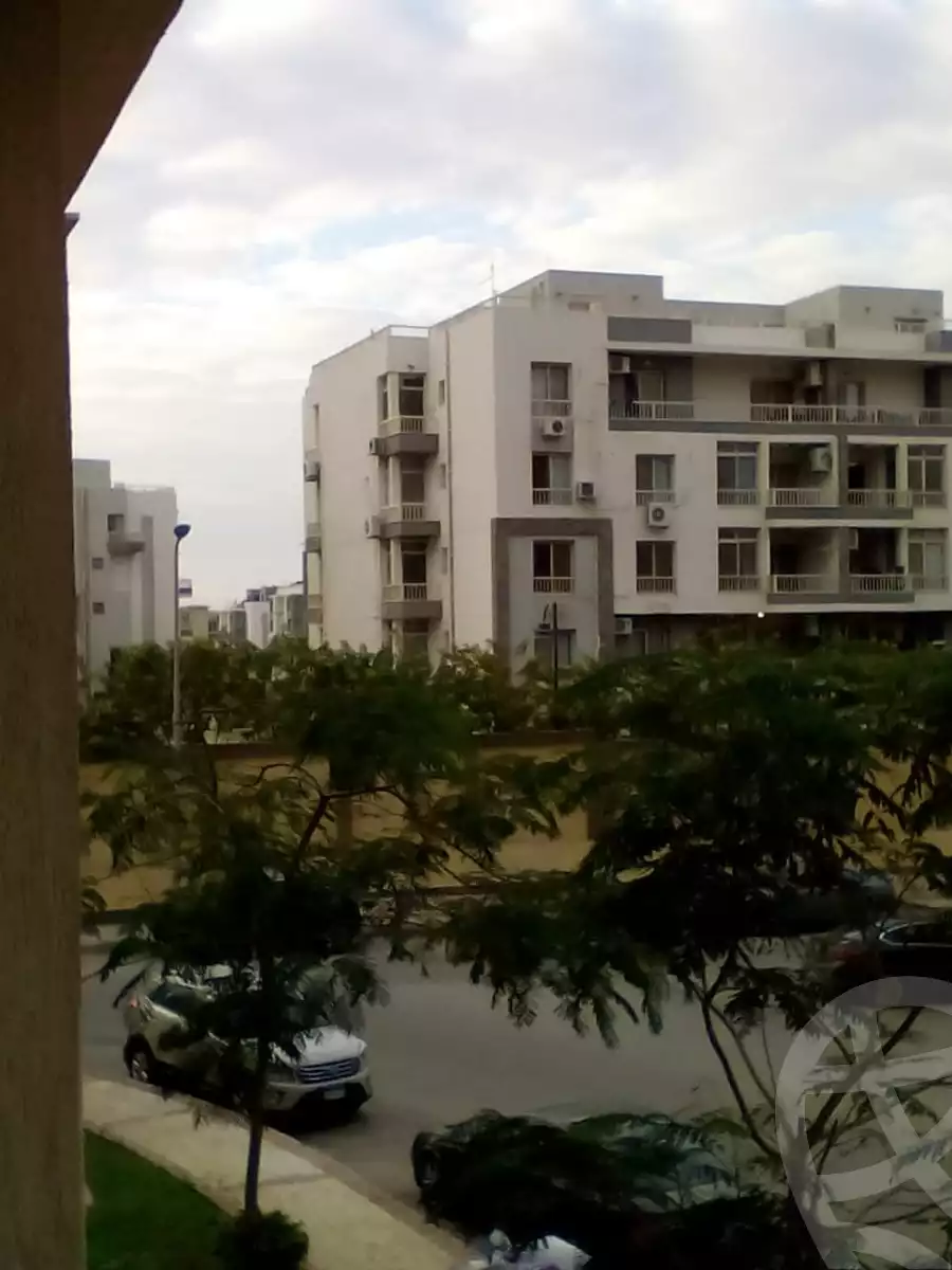 https://aqarmap.com.eg/ar/listing/3878725-for-sale-cairo-new-cairo-compounds-dar-misr-el-koronfel