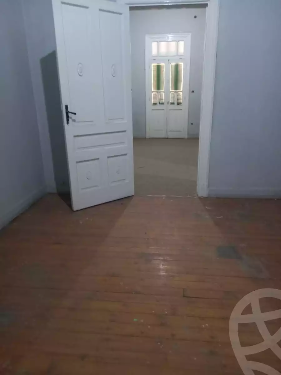 https://aqarmap.com.eg/en/listing/4128438-for-sale-cairo-downtown-kasr-el-neel-kasr-al-nile-st