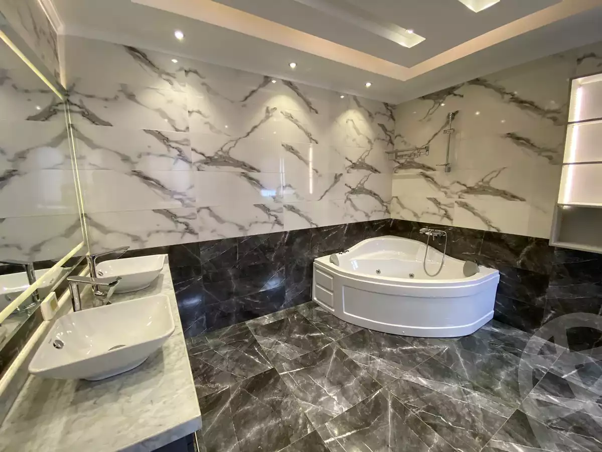 https://aqarmap.com.eg/en/listing/4131536-for-sale-cairo-new-cairo-compounds-lakeview-residence