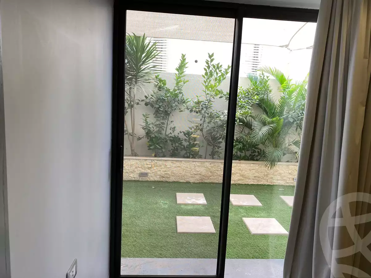 https://aqarmap.com.eg/en/listing/4131536-for-sale-cairo-new-cairo-compounds-lakeview-residence