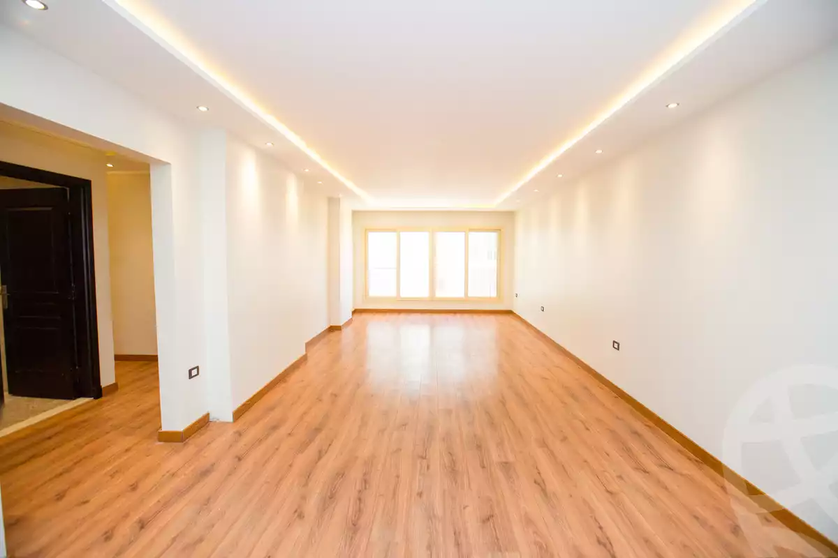https://aqarmap.com.eg/en/listing/4131668-for-sale-alexandria-kafr-abdo-kafr-abdou-st