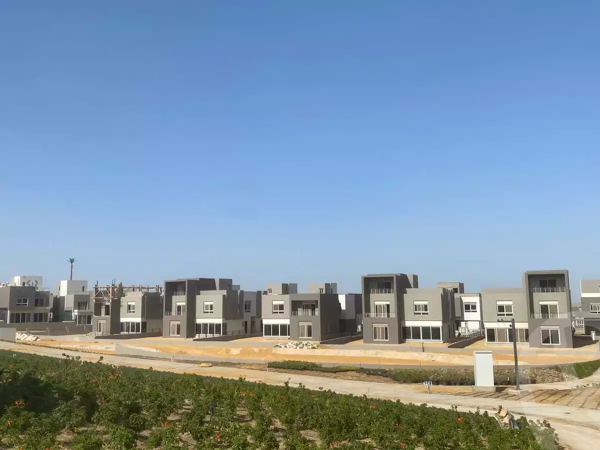 https://aqarmap.com.eg/en/listing/4133205-for-sale-cairo-el-sheikh-zayed-city-compounds-in-sheikh-zayed-etapa