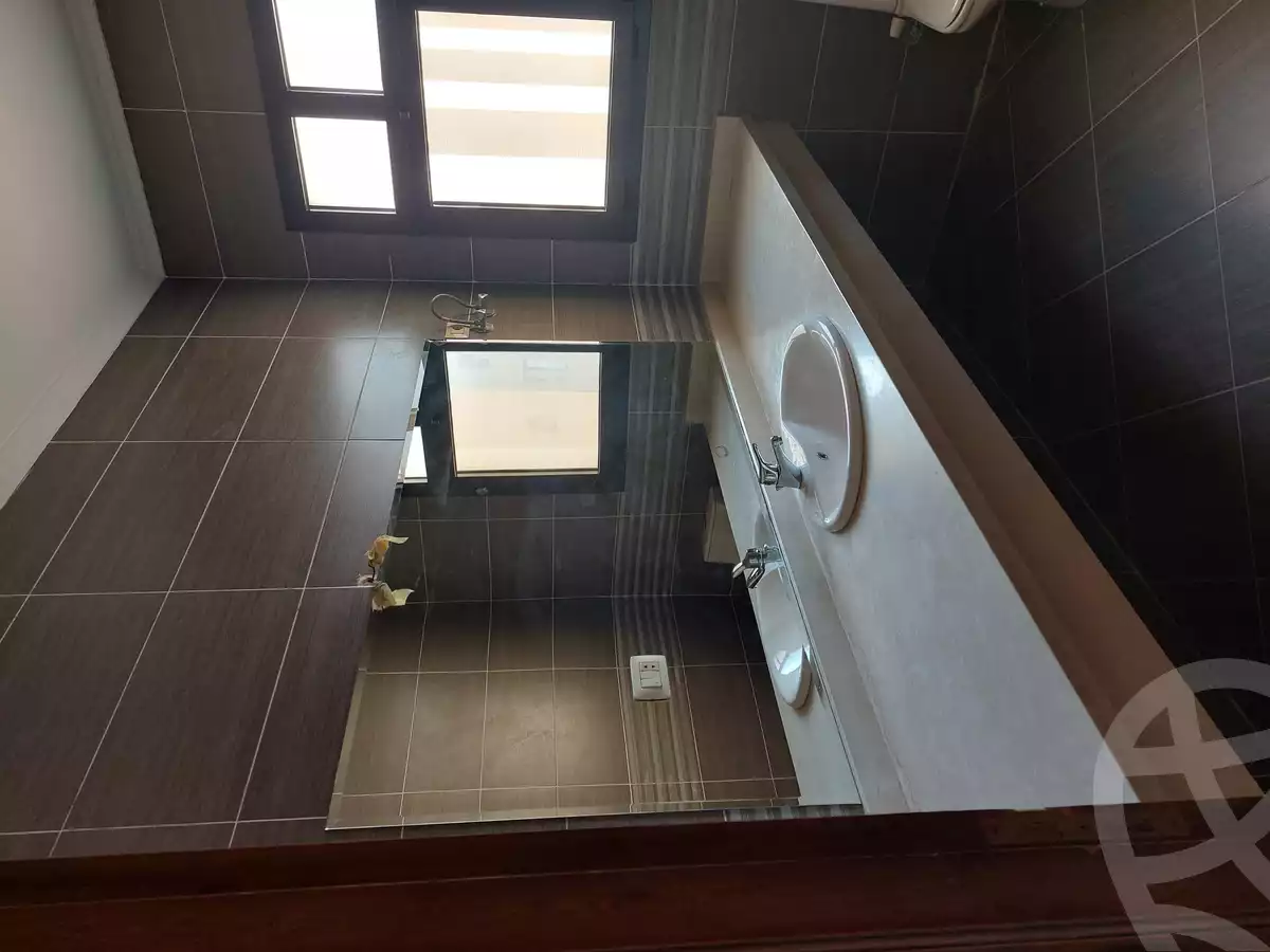 https://aqarmap.com.eg/en/listing/4133161-for-rent-cairo-el-sheikh-zayed-city-compounds-in-sheikh-zayed-casa