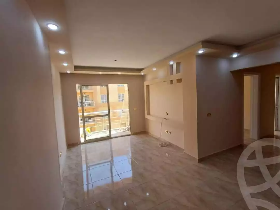 https://aqarmap.com.eg/en/listing/4135821-for-sale-cairo-6th-of-october-compound-degla-gardens