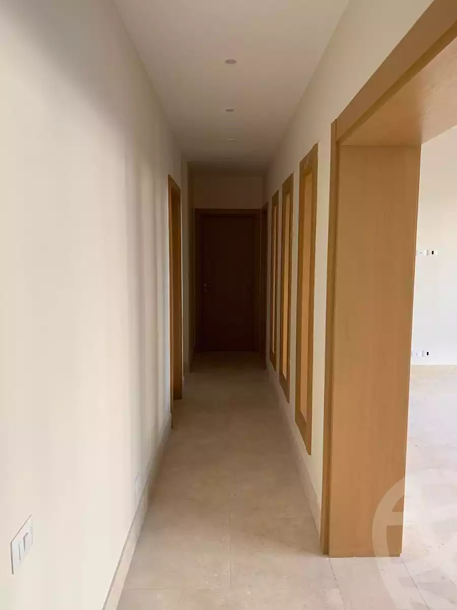 https://aqarmap.com.eg/ar/listing/4137199-for-rent-cairo-el-sheikh-zayed-city-compounds-in-sheikh-zayed-beverly-hills