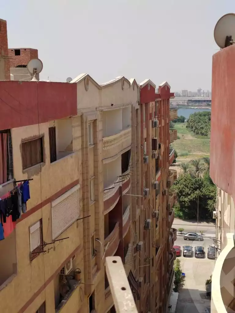 https://aqarmap.com.eg/ar/listing/4142083-for-sale-cairo-helwan-hadayek-helwan-nile-corniche-st
