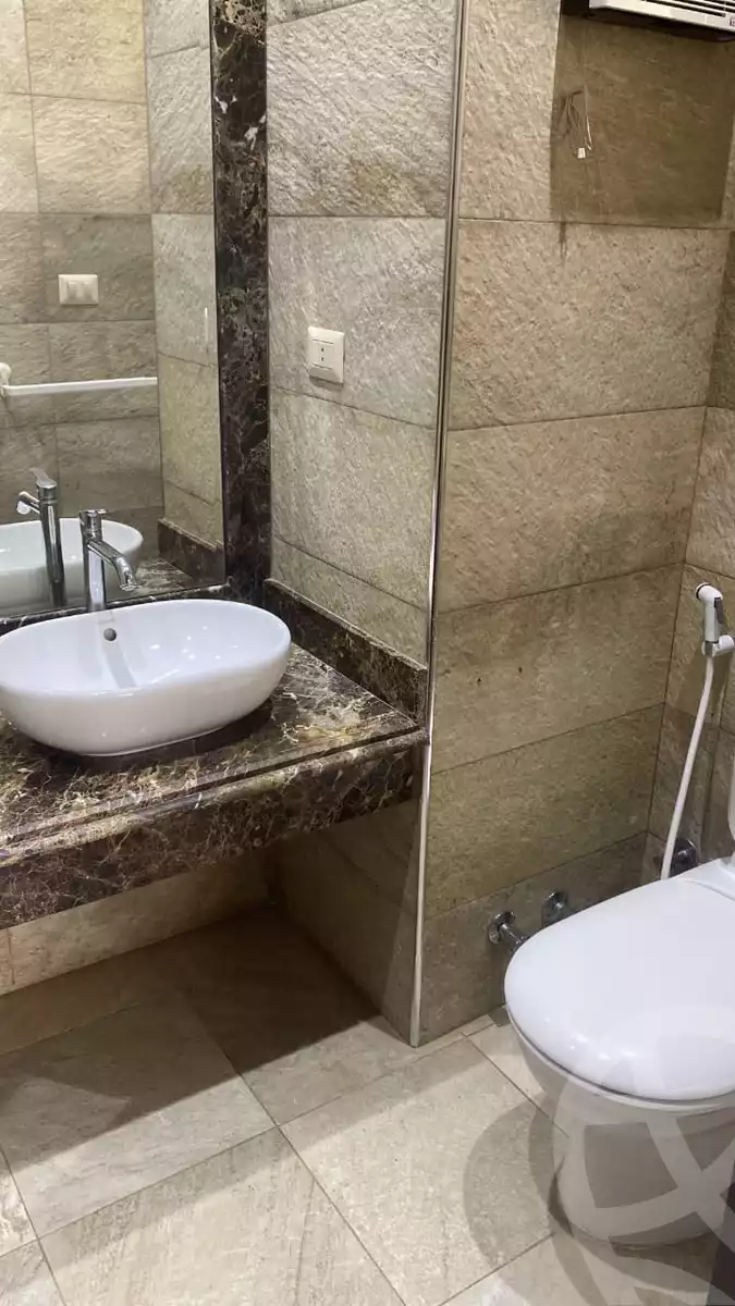 https://aqarmap.com.eg/en/listing/4143226-for-rent-cairo-el-sheikh-zayed-city-compounds-kmbwnd-ljry-swdyk