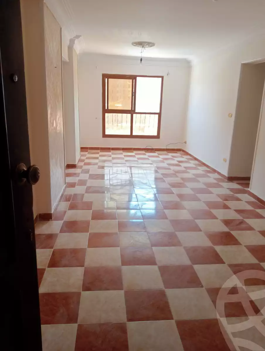 https://aqarmap.com.eg/ar/listing/4147003-for-rent-alexandria-smouha-el-nasr-st