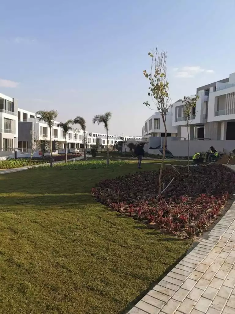 https://aqarmap.com.eg/en/listing/4147599-for-sale-cairo-alex-cairo-desert-road-kmbwnd-fy-tryq-skndry-lshrwy-joulz-compound-inertia