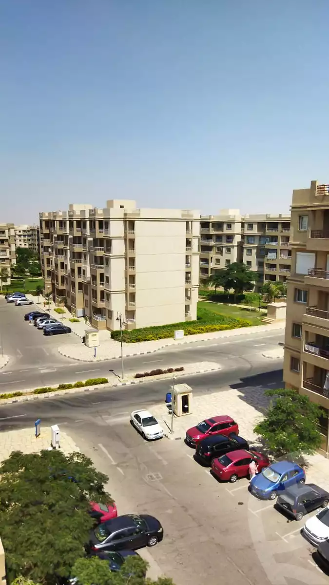 https://aqarmap.com.eg/en/listing/4148262-for-sale-cairo-new-cairo-lrhb-city-phase-4-mostafa-kamel-st