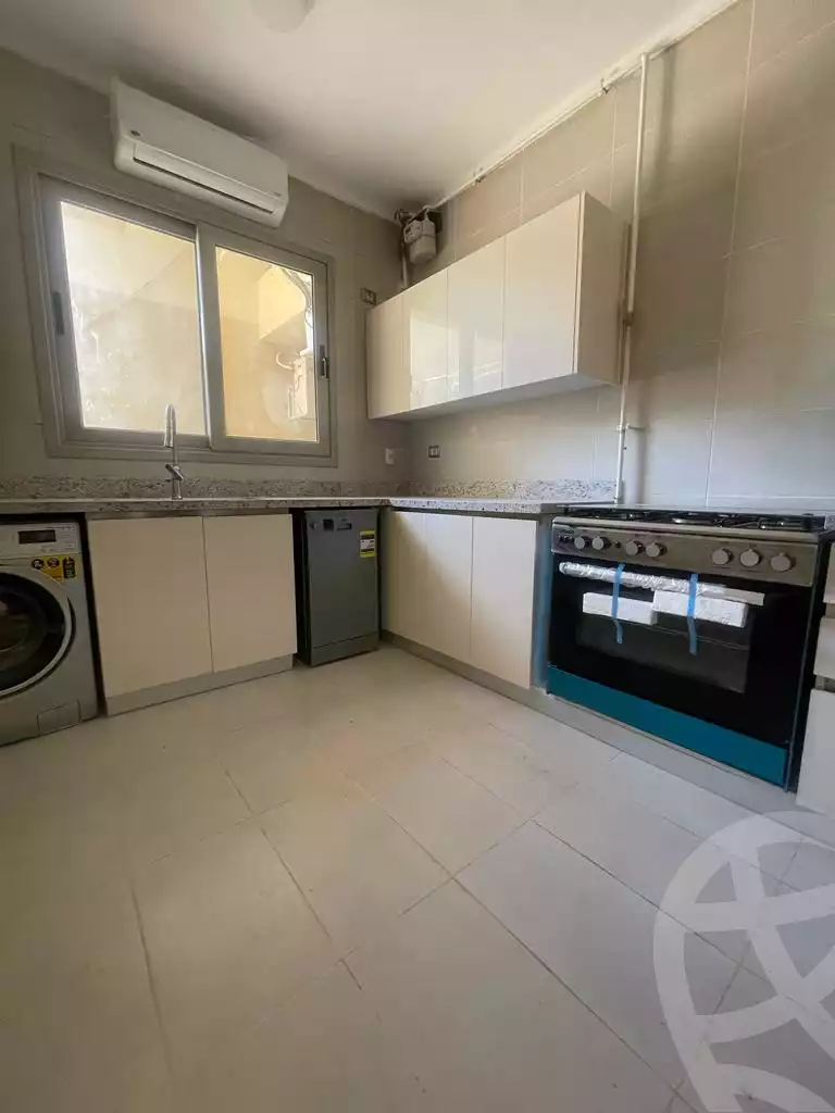 https://aqarmap.com.eg/ar/listing/4149396-for-rent-cairo-6th-of-october-compound-palm-parks