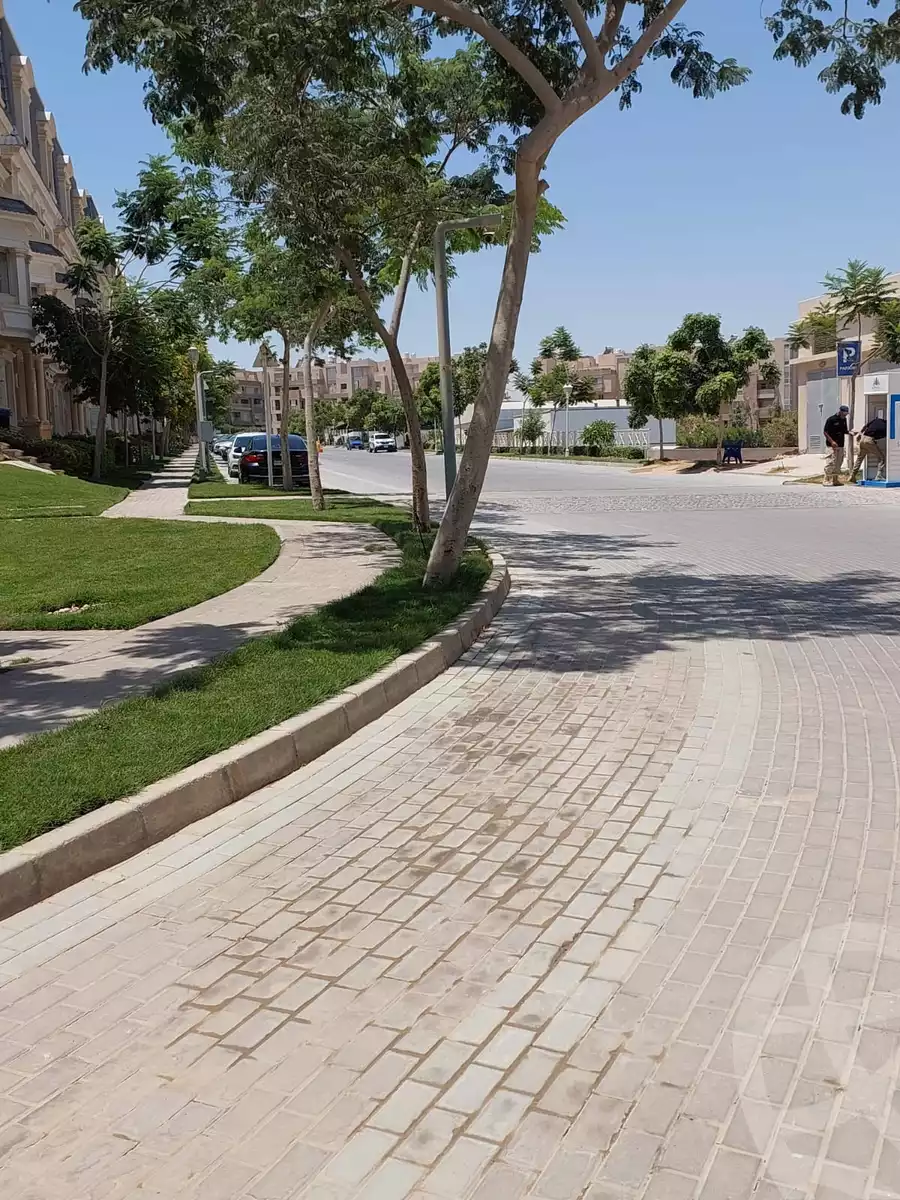 https://aqarmap.com.eg/ar/listing/4155465-for-sale-cairo-6th-of-october-compounds-mountain-view-october-park
