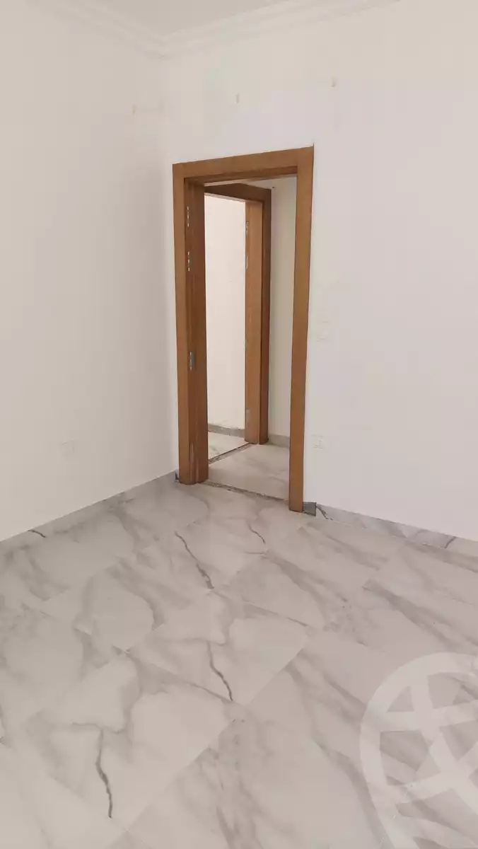 https://aqarmap.com.eg/ar/listing/4157519-for-sale-cairo-new-cairo-compounds-dh-ykwn-ryzdns-styl-hwm