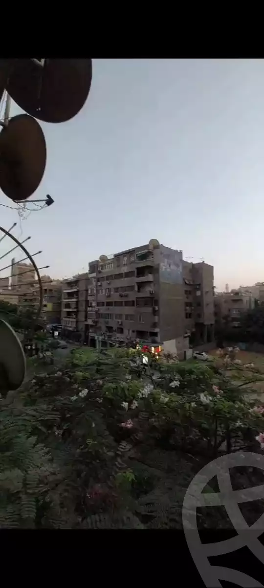 https://aqarmap.com.eg/en/listing/4158174-for-sale-cairo-dokki-mohey-el-din-abo-el-ezz