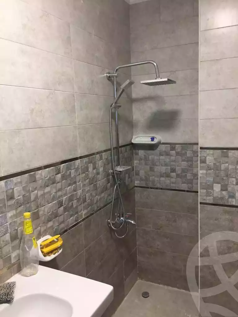 https://aqarmap.com.eg/en/listing/4160958-for-sale-cairo-nasr-city-compound-degla-towers