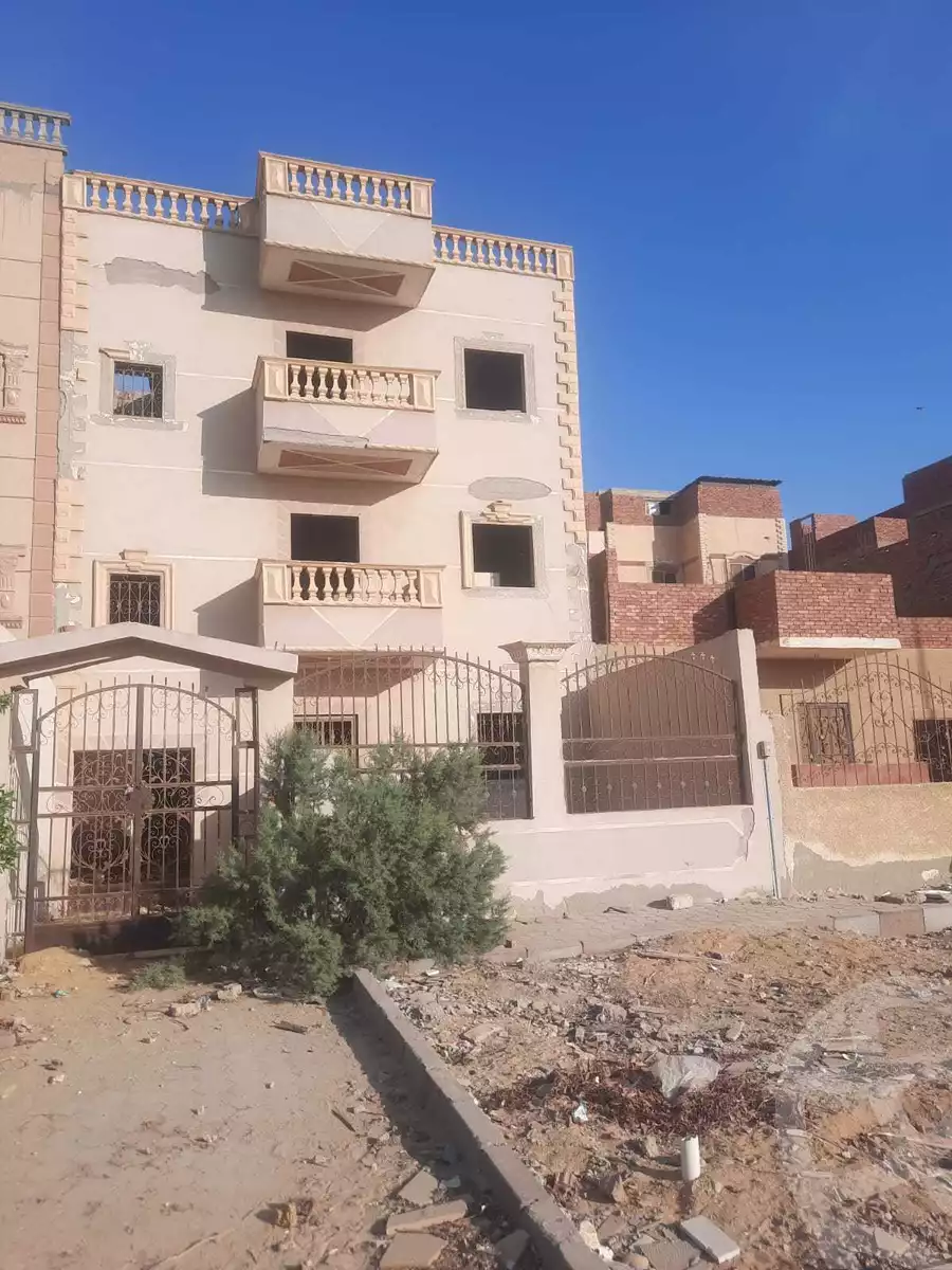https://aqarmap.com.eg/en/listing/4163015-for-sale-cairo-6th-of-october-mntq-fr-y-b-6-ktwbr