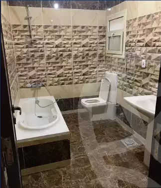 https://aqarmap.com.eg/ar/listing/4163211-for-sale-cairo-el-obour-fifth-neighborhood-mashhour-ahmed-mashhour-st