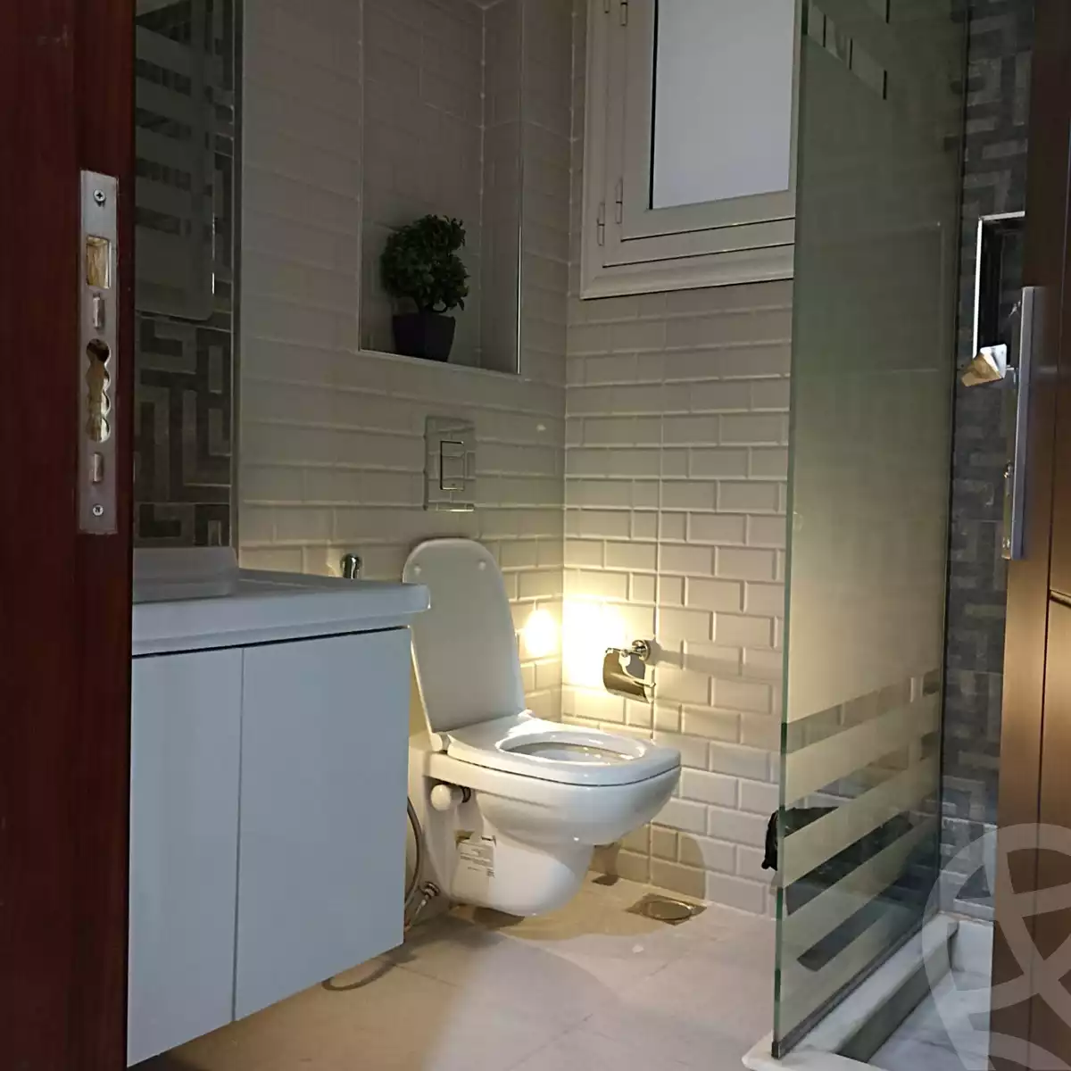 https://aqarmap.com.eg/en/listing/4166137-for-rent-cairo-mokattam-lhdb-l-ly-hy-lqswr