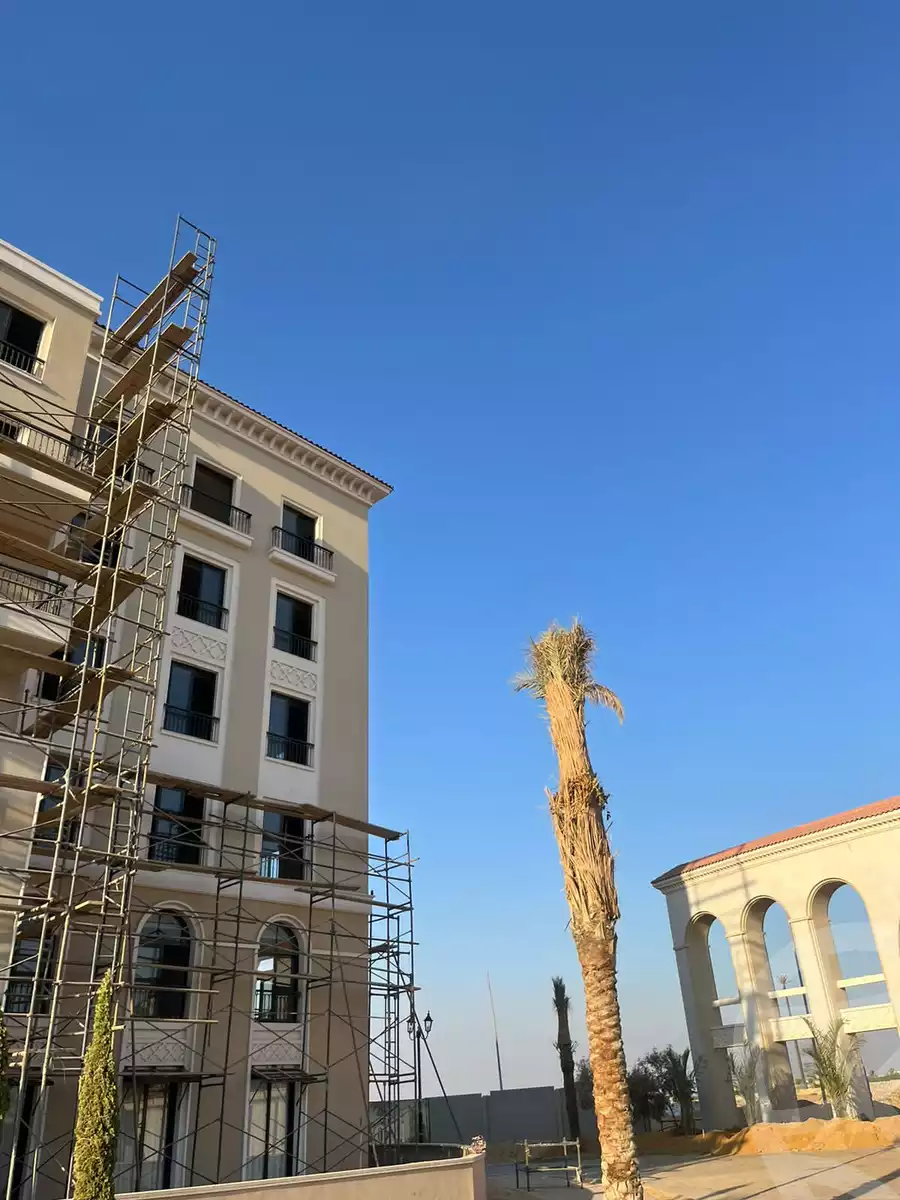 https://aqarmap.com.eg/en/listing/4166654-for-sale-cairo-el-sheikh-zayed-city-compounds-kmbwnd-fyldj-wyst-dr-llttwyr
