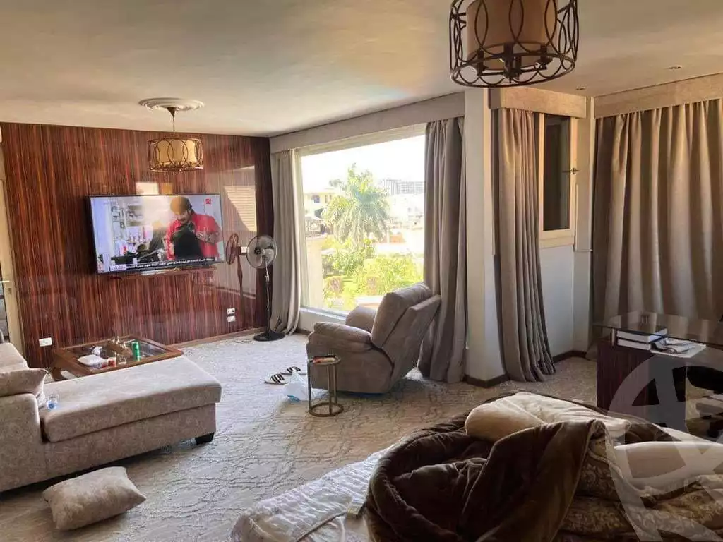 https://aqarmap.com.eg/ar/listing/4167035-for-sale-cairo-el-sheikh-zayed-city-compounds-in-sheikh-zayed-royal-city