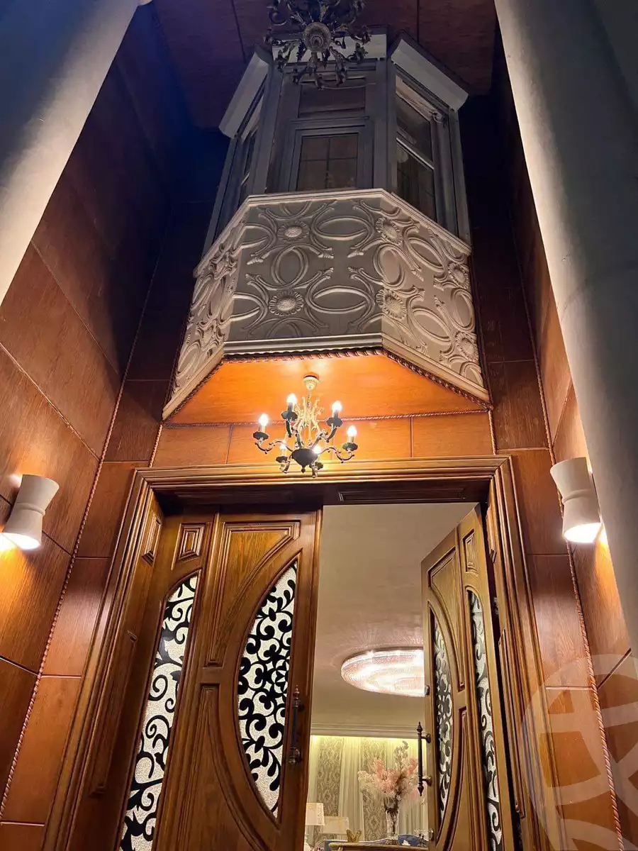 https://aqarmap.com.eg/ar/listing/4167035-for-sale-cairo-el-sheikh-zayed-city-compounds-in-sheikh-zayed-royal-city