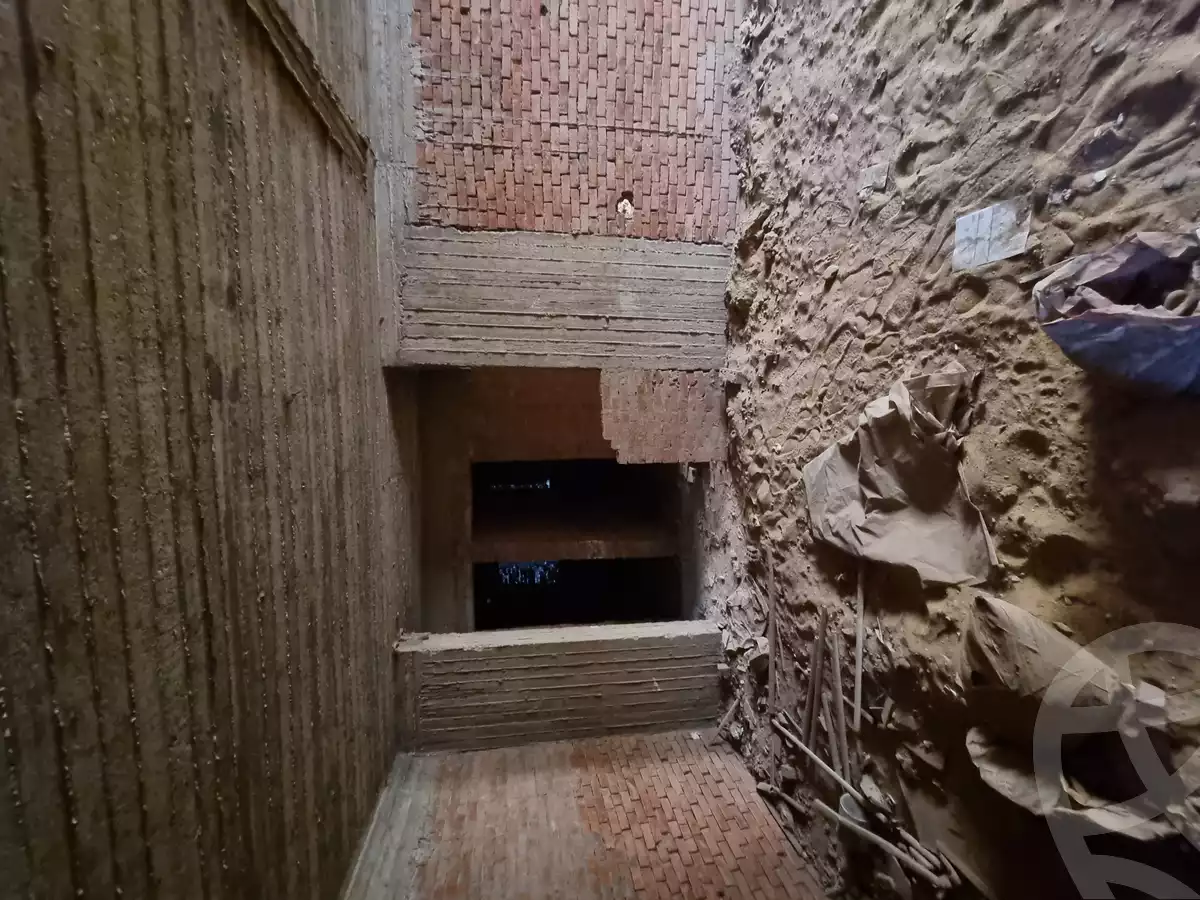 https://aqarmap.com.eg/ar/listing/4167920-for-sale-cairo-heliopolis-gesr-elsuez-el-khamseen-st.