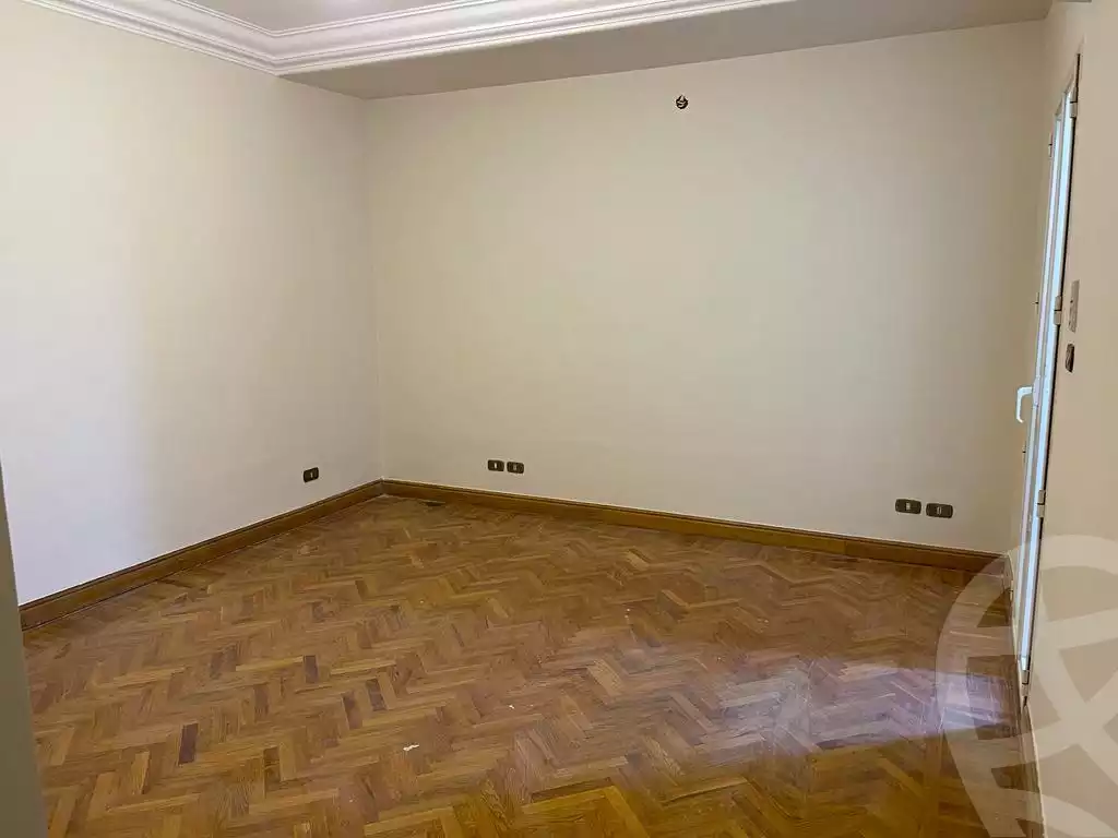 https://aqarmap.com.eg/ar/listing/4168615-for-sale-cairo-el-sheikh-zayed-city-compounds-in-sheikh-zayed-zayed-2000