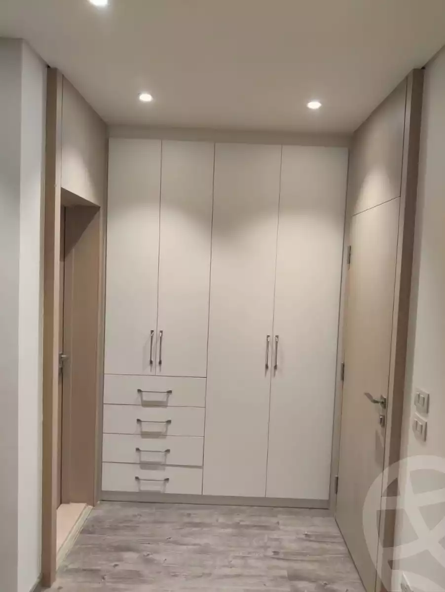 https://aqarmap.com.eg/en/listing/4166674-for-rent-crown-central-palm-hills