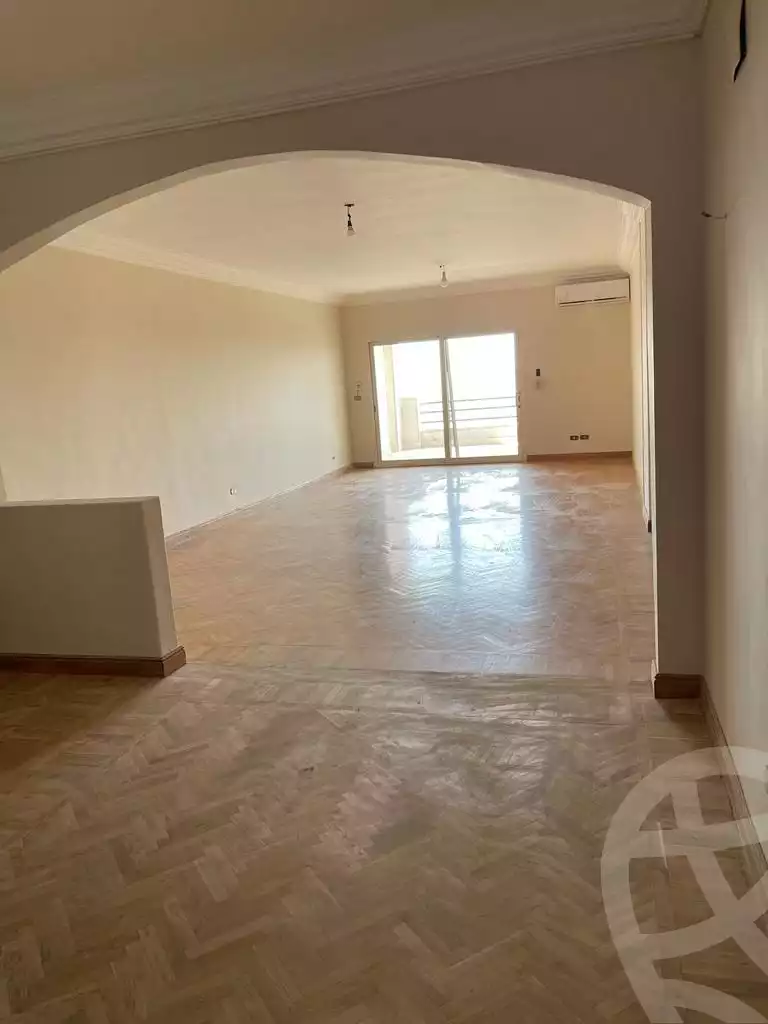 https://aqarmap.com.eg/ar/listing/4170233-for-sale-cairo-el-sheikh-zayed-city-compounds-in-sheikh-zayed-zayed-2000