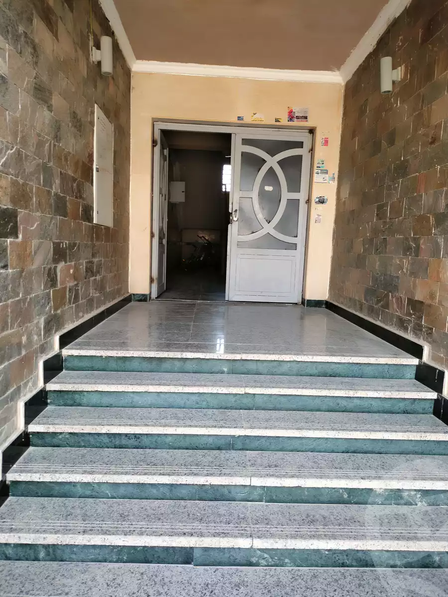 https://aqarmap.com.eg/ar/listing/4172624-for-rent-cairo-6th-of-october-compounds-skn-msr