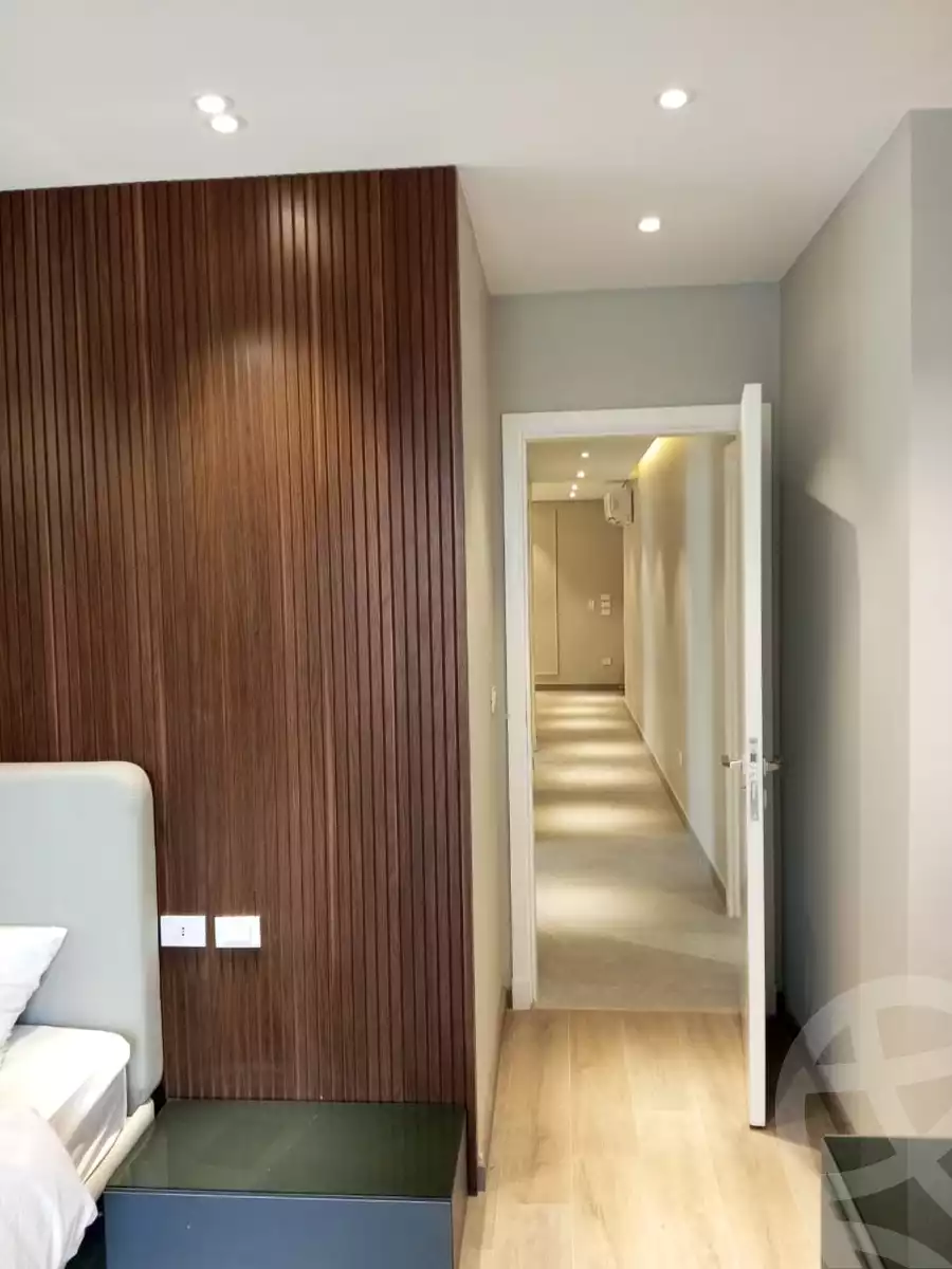 https://aqarmap.com.eg/en/listing/4173408-for-sale-cairo-el-sheikh-zayed-city-compounds-kmbwnd-fyldj-wyst-dr-llttwyr