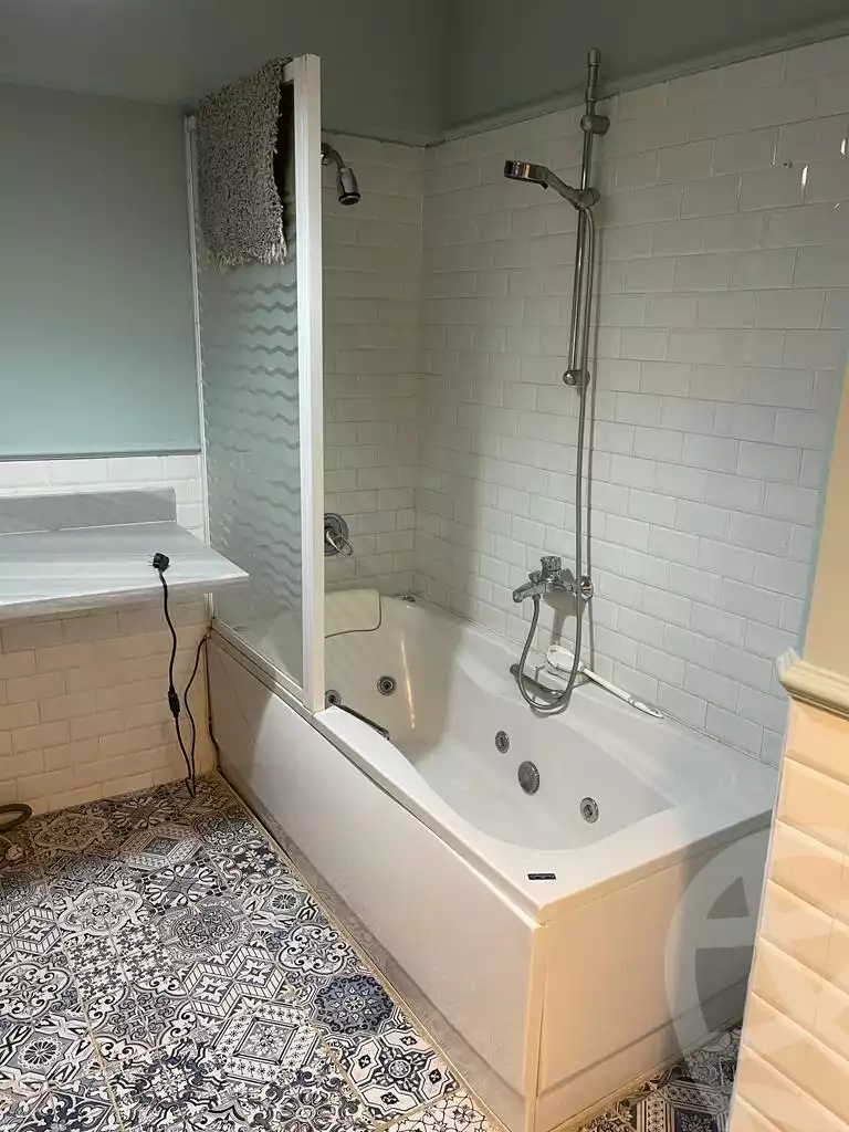 https://aqarmap.com.eg/ar/listing/4179425-for-sale-cairo-el-mohandesen-shareaa-ahmed-orabi