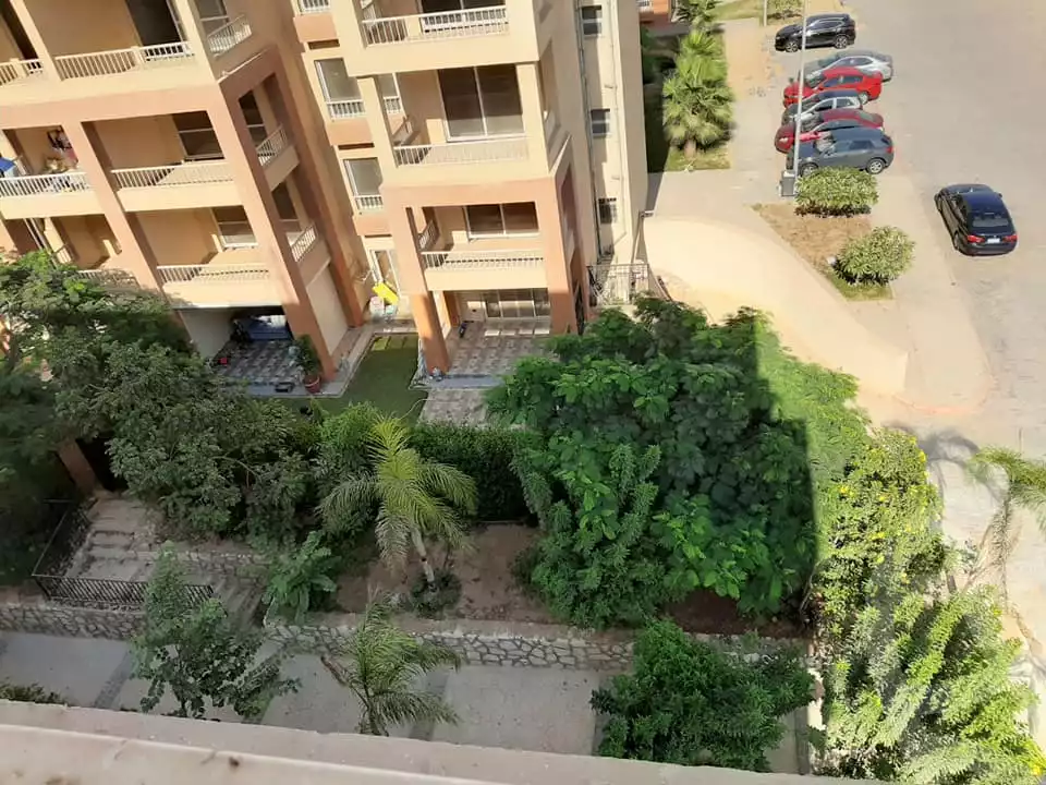 https://aqarmap.com.eg/ar/listing/4181464-for-sale-cairo-6th-of-october-compound-garden-hills