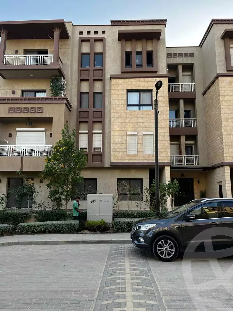 https://aqarmap.com.eg/en/listing/4188621-for-sale-cairo-6th-of-october-compound-green-5