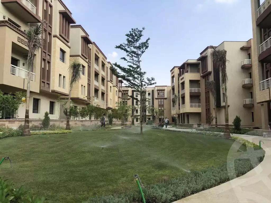 https://aqarmap.com.eg/en/listing/4188621-for-sale-cairo-6th-of-october-compound-green-5