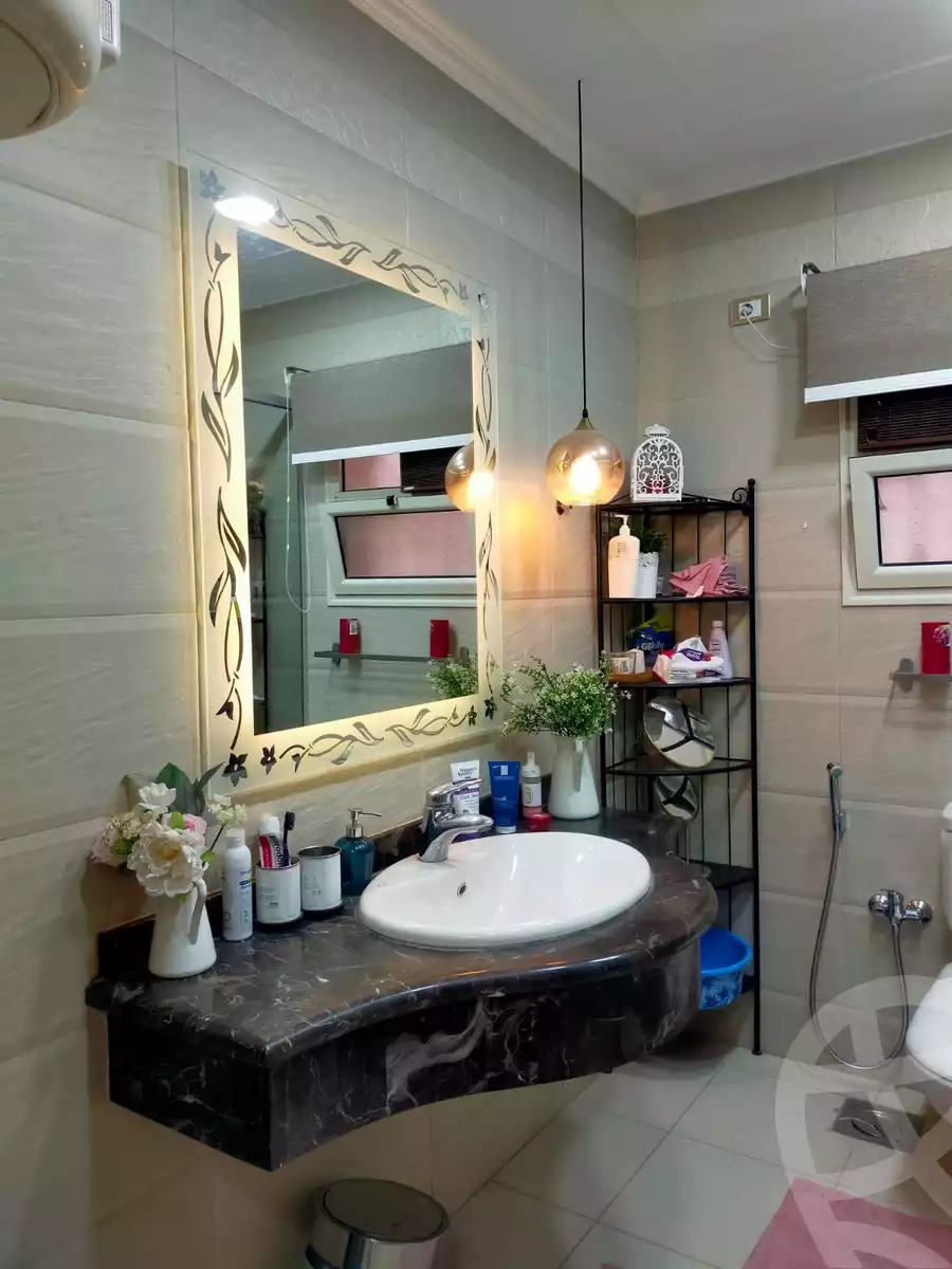 https://aqarmap.com.eg/en/listing/4188859-for-sale-cairo-el-sheikh-zayed-city-compounds-greens