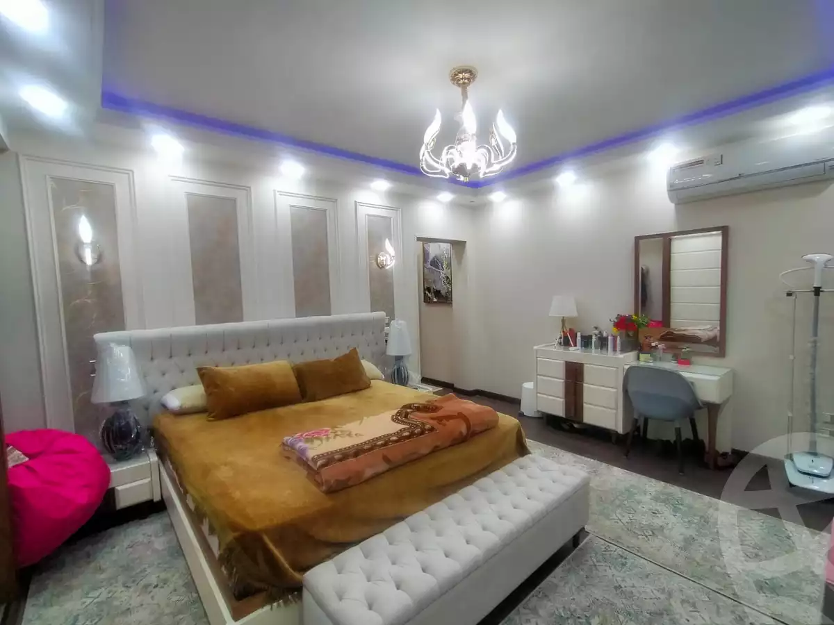 https://aqarmap.com.eg/en/listing/4188859-for-sale-cairo-el-sheikh-zayed-city-compounds-greens