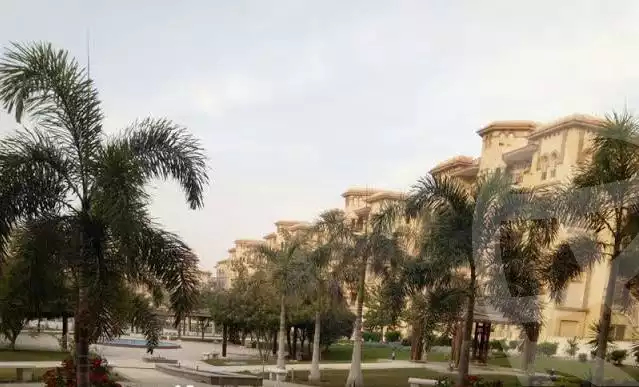 https://aqarmap.com.eg/en/listing/4193692-for-sale-cairo-new-cairo-compounds-hayati-residence