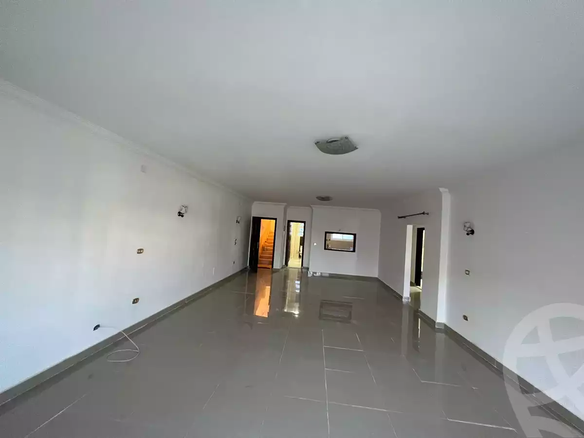 https://aqarmap.com.eg/ar/listing/4193963-for-sale-cairo-el-shorouk-lhy-lthny-grb-neighbourhood-2a-shagaret-al-dor-st