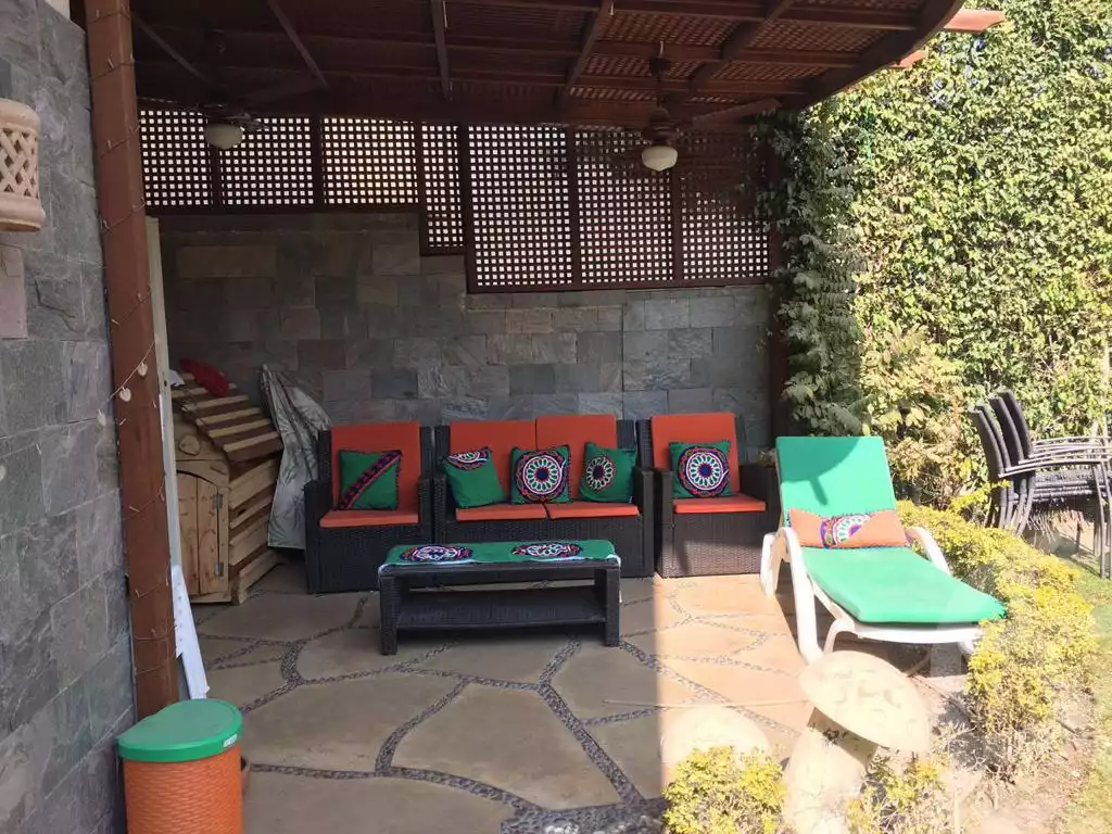 https://aqarmap.com.eg/en/listing/4196464-for-sale-cairo-el-sheikh-zayed-city-compounds-greens