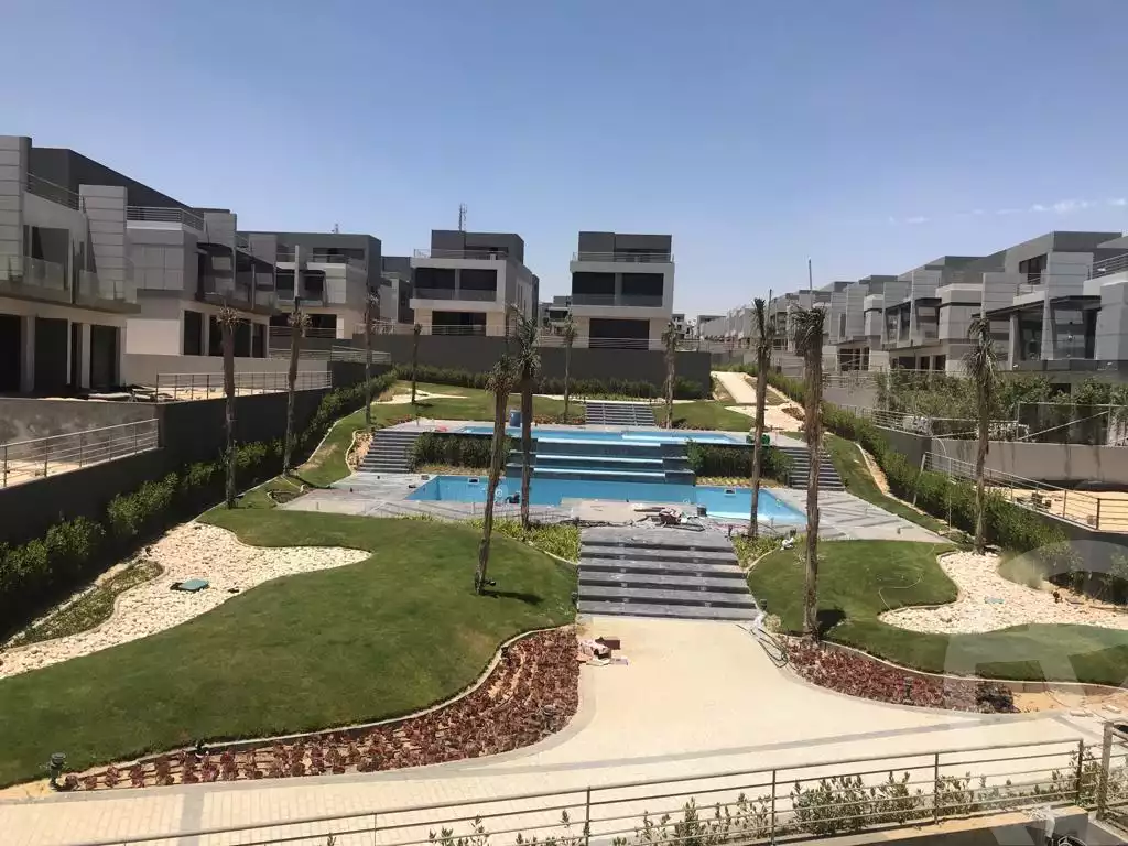 https://aqarmap.com.eg/en/listing/4197117-for-sale-cairo-el-sheikh-zayed-city-compounds-in-sheikh-zayed-el-patio-zahraa