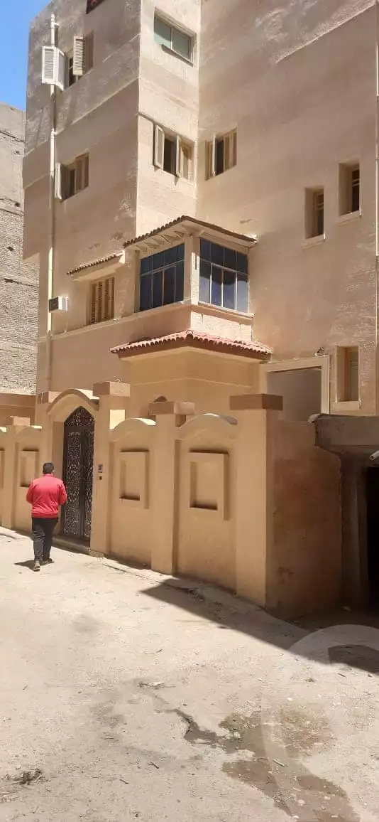 https://aqarmap.com.eg/en/listing/4197582-for-sale-alexandria-lauran-shr-srhnk