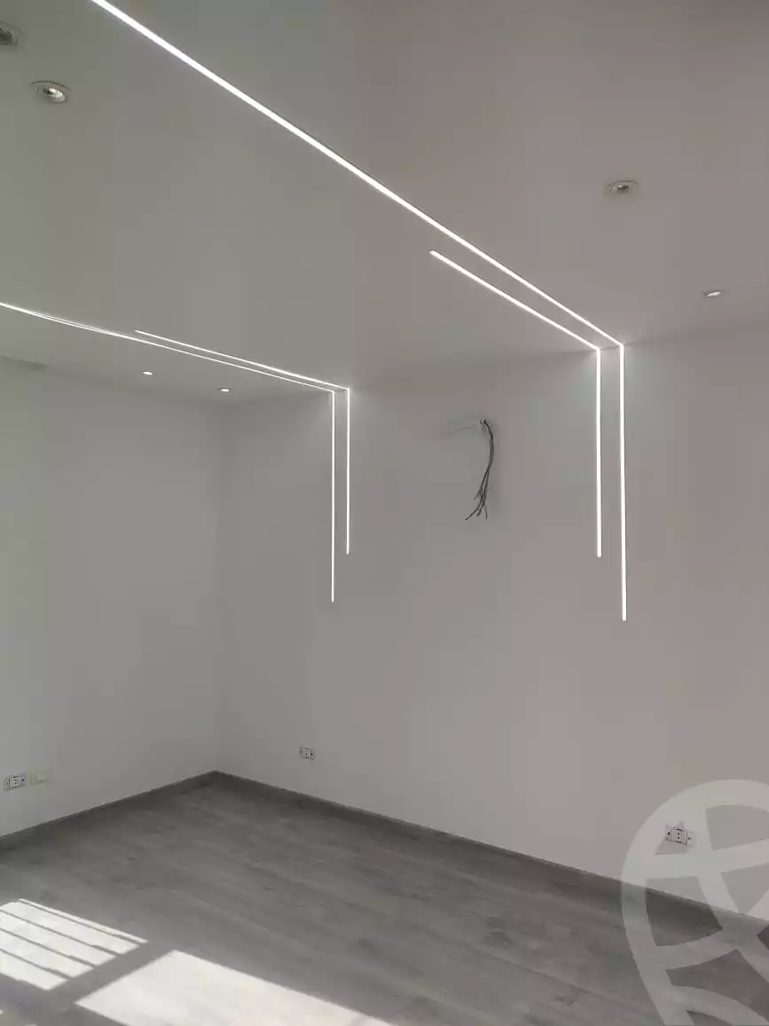 https://aqarmap.com.eg/en/listing/4200199-for-rent-cairo-new-cairo-compounds-mountain-view-hyde-park
