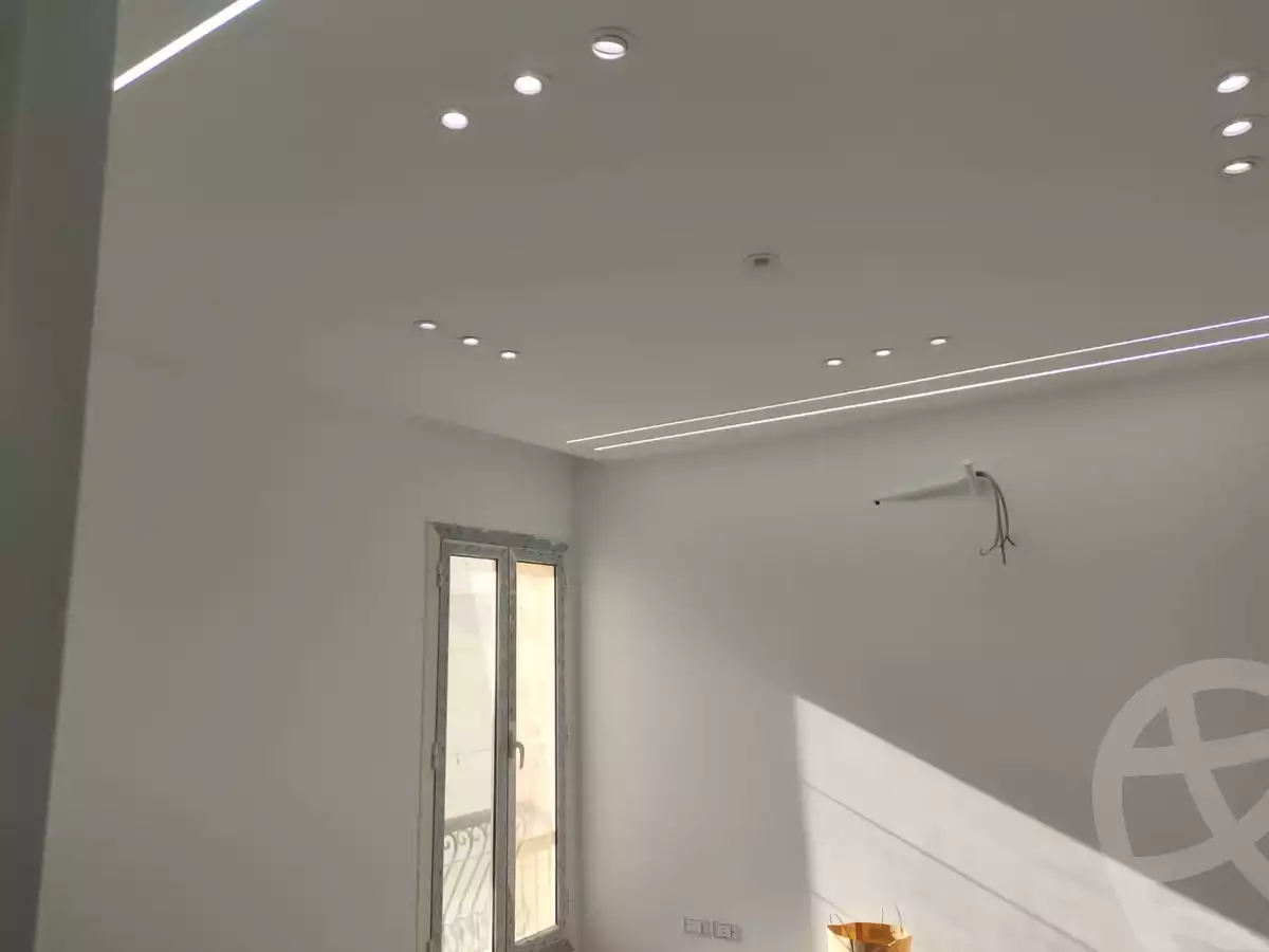 https://aqarmap.com.eg/en/listing/4200199-for-rent-cairo-new-cairo-compounds-mountain-view-hyde-park