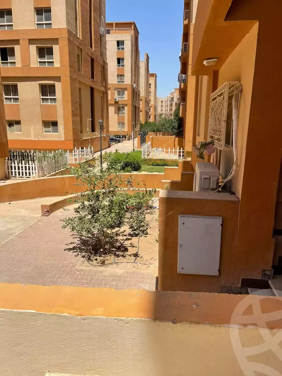https://aqarmap.com.eg/en/listing/4200759-for-rent-cairo-6th-of-october-compound-degla-gardens