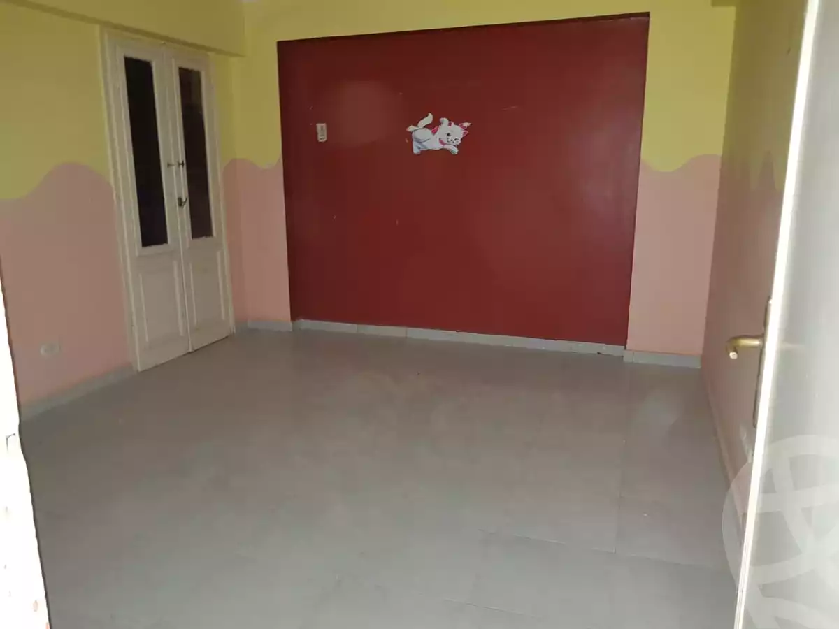 https://aqarmap.com.eg/en/listing/4204646-for-sale-cairo-new-cairo-compounds-la-rose
