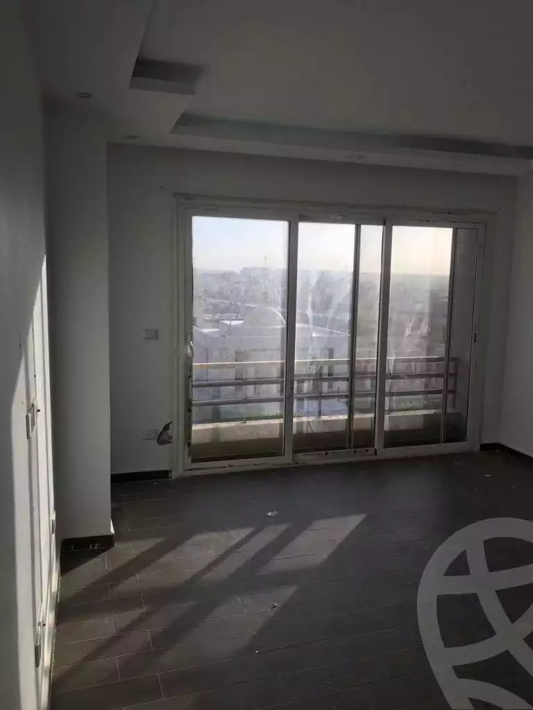 https://aqarmap.com.eg/en/listing/4205820-for-rent-cairo-new-cairo-compounds-the-square