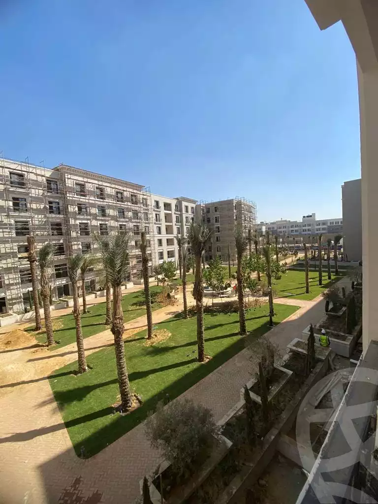 https://aqarmap.com.eg/en/listing/4207716-for-sale-cairo-el-sheikh-zayed-city-compounds-kmbwnd-fyldj-wyst-dr-llttwyr